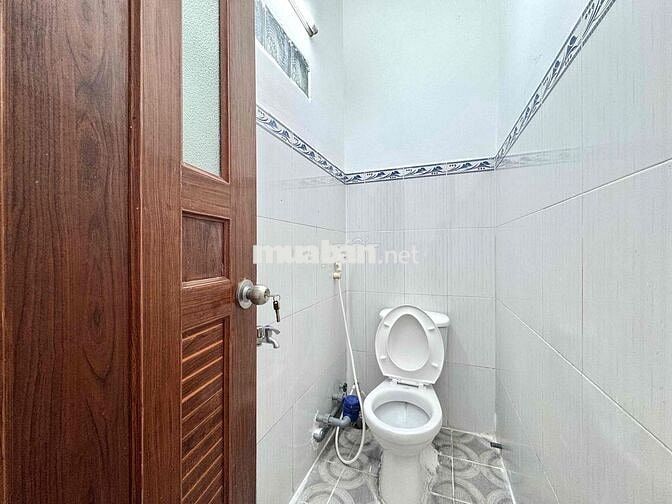 1 PHÒNG NGỦ BAN CÔNG CỬA SỔ NGAY NGÃ 7 LÝ THÁI TỔ MỚI 100%