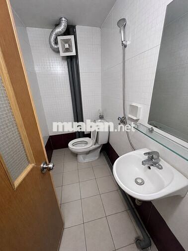 Nhượng phòng Phùng Chí Kiên, Cầu Giấy 25m2 giá 3tr5