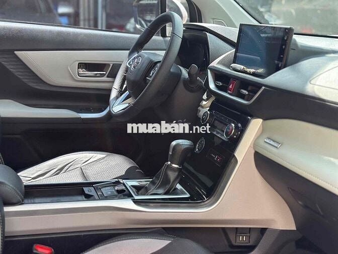 Toyota Veloz 1.5 Top 2023 BẢO HÀNH 1 NĂM ,RẤT ĐẸP
