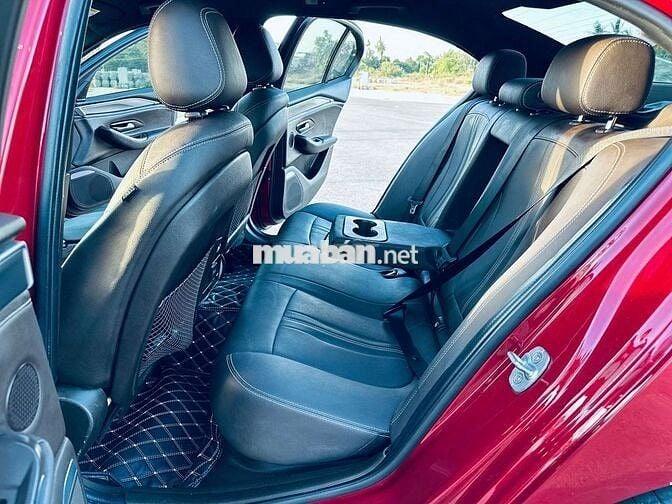 VinFast Lux A Base 2021 Đỏ 88.000 km