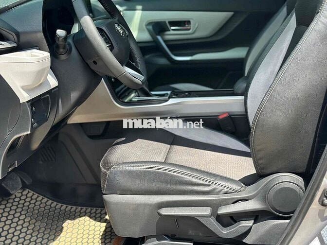 Toyota Veloz 1.5 Top 2023 BẢO HÀNH 1 NĂM ,RẤT ĐẸP