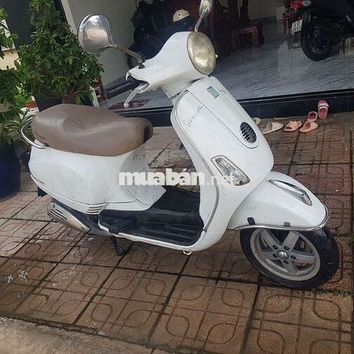 Piaggio Vespa LX 125 2010 Trắng
