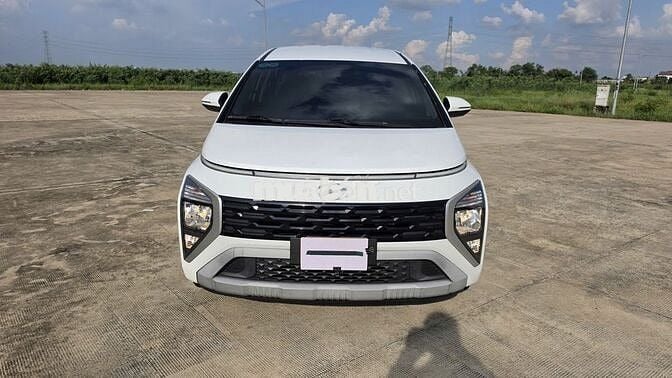 Hyundai Stargazer Đặc Biệt 2022 Trắng 7 chỗ