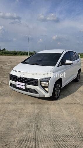 Hyundai Stargazer Đặc Biệt 2022 Trắng 7 chỗ