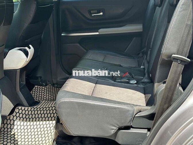 Toyota Veloz 1.5 Top 2023 BẢO HÀNH 1 NĂM ,RẤT ĐẸP