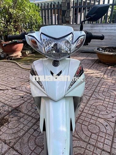 Yamaha Sirius Trắng Rin, êm nhẹ