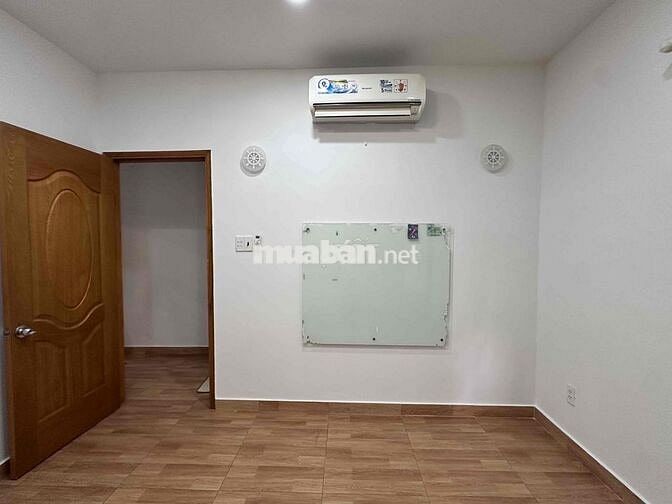 Cho Thuê Nhà Nguyên Căn Lò Siêu Quận 11. Nhà Mới Rộng Thoáng 12 Tr/th
