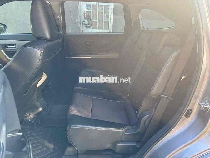 Toyota Veloz Cross Top 2024 Xám 7 chỗ