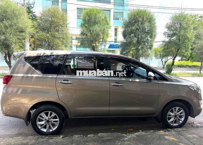 Bán Toyota INNOVA 2.0E 2018 xe nhà xài kỹ : 377tr