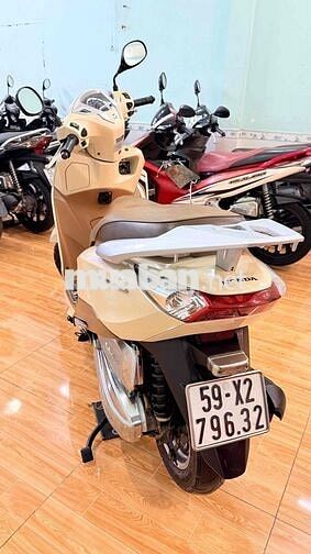 Honda Lead 125cc 2015 màu Kem