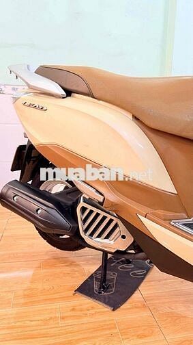 Honda Lead 125cc 2015 màu Kem