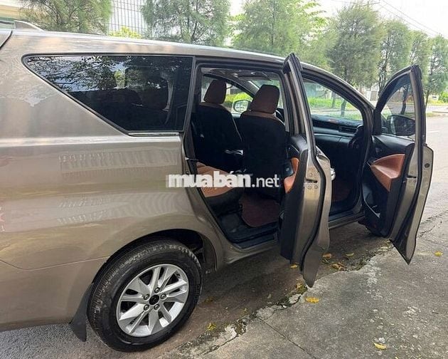 Bán Toyota INNOVA 2.0E 2018 xe nhà xài kỹ : 377tr