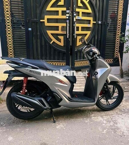 Honda SHVN 125i ABS 2026 Xám titan 4000 km