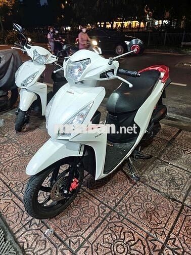 Honda Vision 2019 Smartkey Trắng