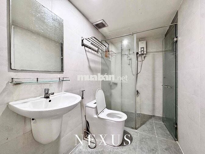 PHÒNG STUDIO RỘNG 40m2 CÓ SÂN SAU MÁY GIẶT RIÊNG NGAY ĐẦU QUANG TRUNG