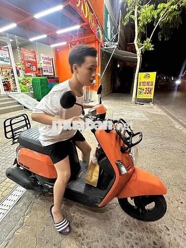 Yamaha Cuxi màu Cam