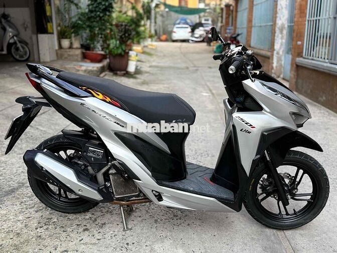 Honda Vario 150 Bạc