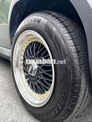 VinFast Pin Thuê 2025 Xanh bộ đội 14000km lên mâm