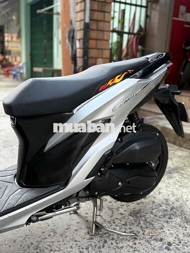 Honda Vario 150 Bạc