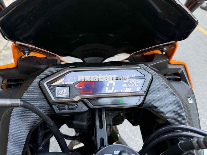 Honda CBR150r 2019