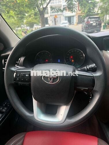 Toyota Fortuner MT 2017 Máy dầu Số sàn Trắng