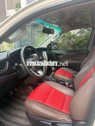 Toyota Fortuner MT 2017 Máy dầu Số sàn Trắng