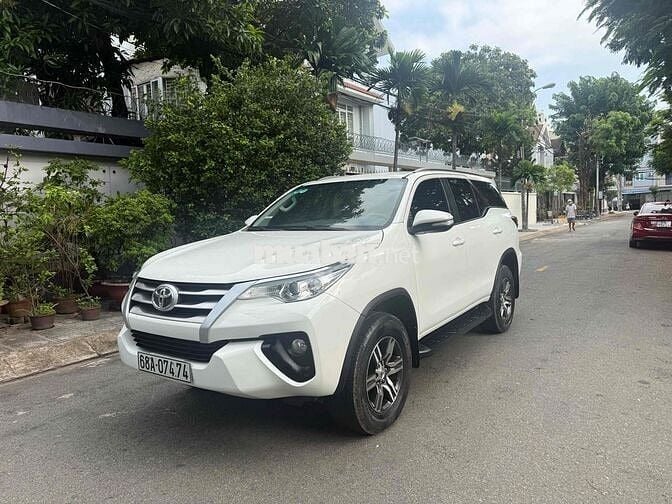 Toyota Fortuner MT 2017 Máy dầu Số sàn Trắng