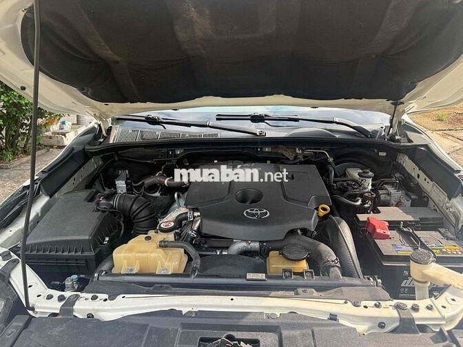 Toyota Fortuner MT 2017 Máy dầu Số sàn Trắng