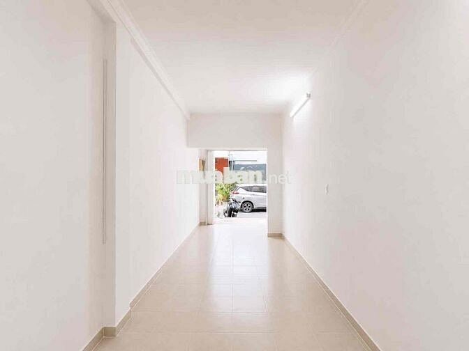 Chính Chủ Cho Thuê Mặt Bằng Kinh Doanh Quận 1 - 40m2 - Lối đi riêng