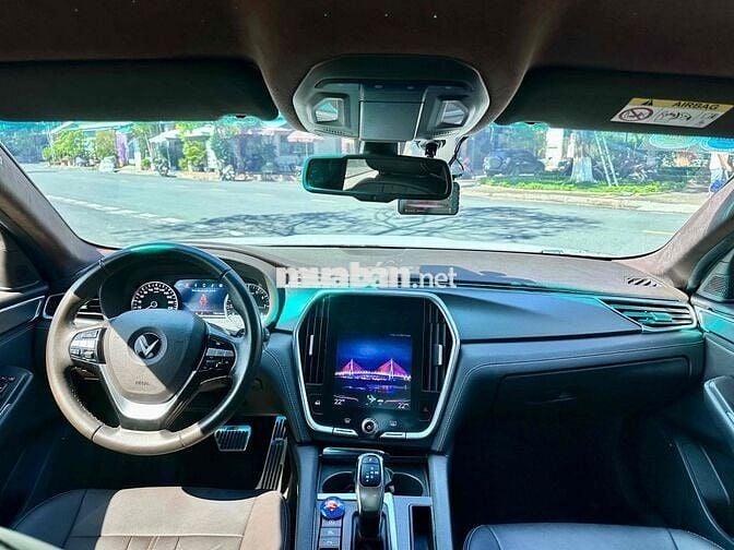 VinFast Lux A Base 2022 Trắng 60000 km