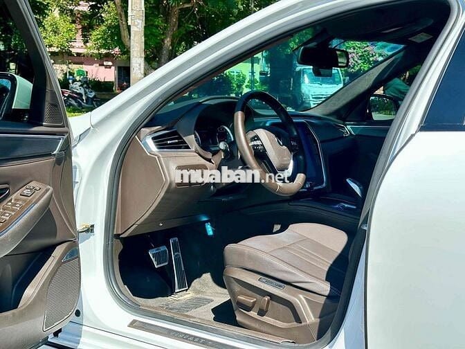 VinFast Lux A Base 2022 Trắng 60000 km