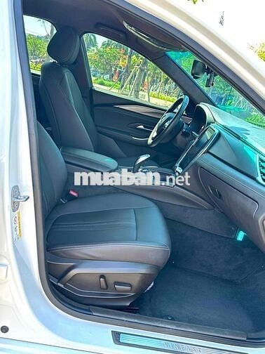 VinFast Lux A Base 2022 Trắng 60000 km