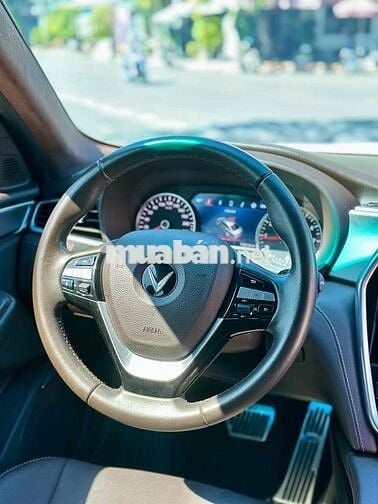 VinFast Lux A Base 2022 Trắng 60000 km