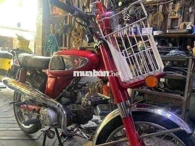 Honda Cub Cổ điển Đỏ