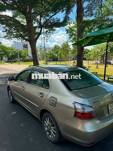 Toyota Vios 2013 Số sàn Nâu vàng