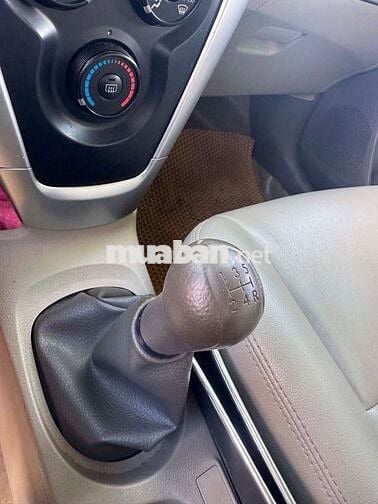 Toyota Vios 2013 Số sàn Nâu vàng
