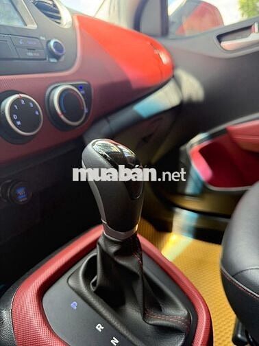 Hyundai i10 2020 Trắng Tự động 60000 km