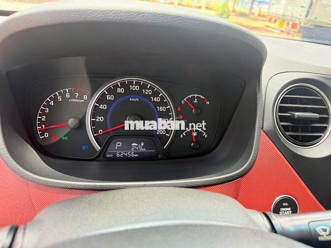 Hyundai i10 2020 Trắng Tự động 60000 km