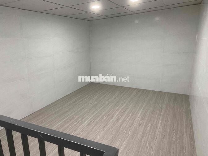 Cho thuê nhà trọ 25m2, gác lửng, cổng riêng