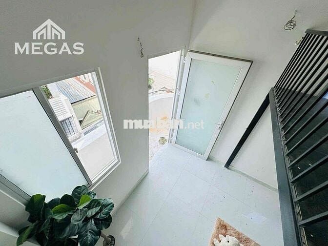 DUPLEX BANCOL GIÁ HẠT DẺ, GẦN TRƯỜNG HUIT, VHU - GÁC CAO 2M, AN NINH