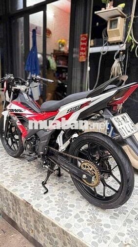 Honda Sonic 150R Nhập khẩu màu Đỏ, trắng, đen