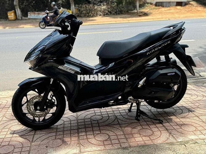 Honda Air Blade 125cc Đen bóng 1000 km