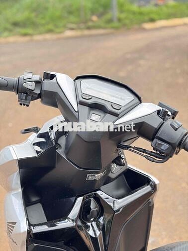 Honda Vario 125 125cc Bạc Posche