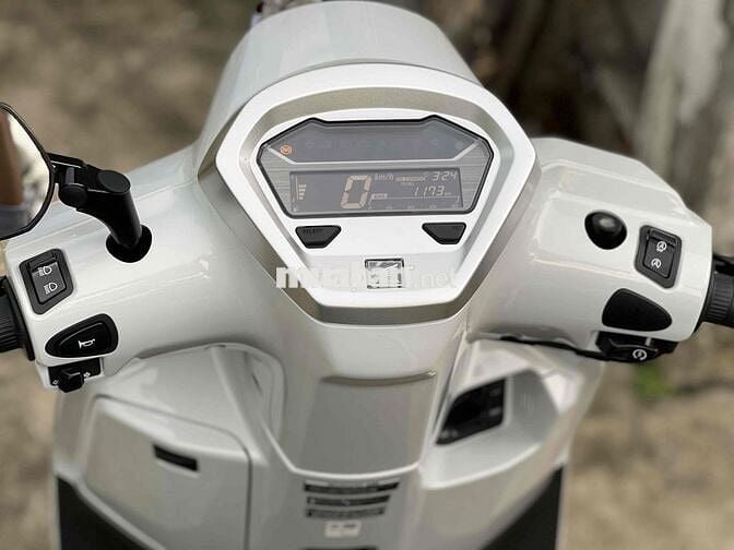 Honda Giorno 125 nhập thái, bsdg 99992 bao ra tên