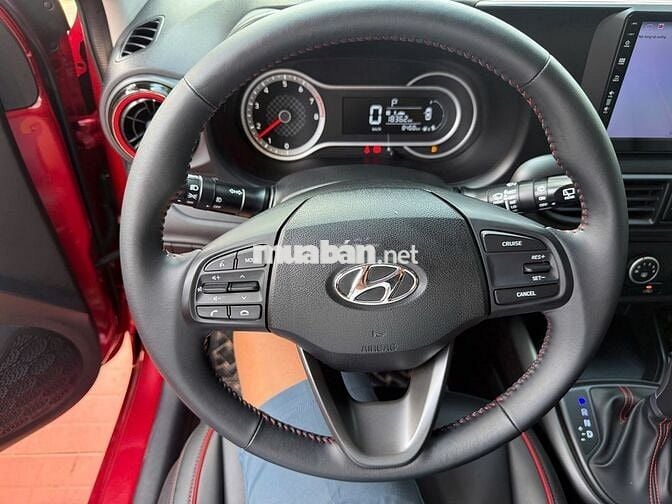 Hyundai i10 Hackback 2024 Tự động Đỏ 8000km