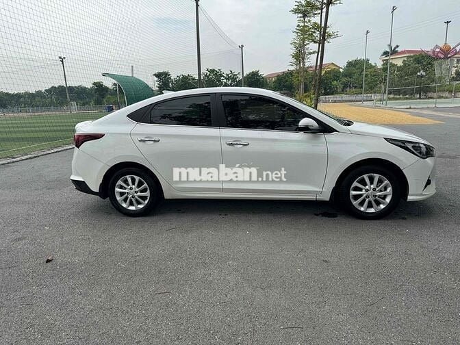 Hyundai Accent 2021 Số sàn Trắng