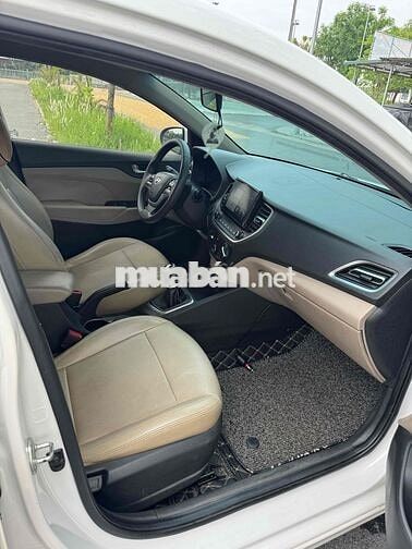 Hyundai Accent 2021 Số sàn Trắng