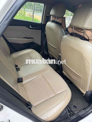 Hyundai Accent 2021 Số sàn Trắng