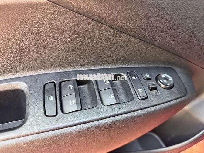 Hyundai i10 Hackback 2024 Tự động Đỏ 8000km