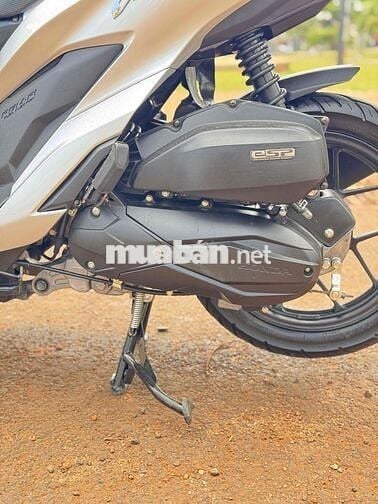 Honda Vario 125 125cc Bạc Posche